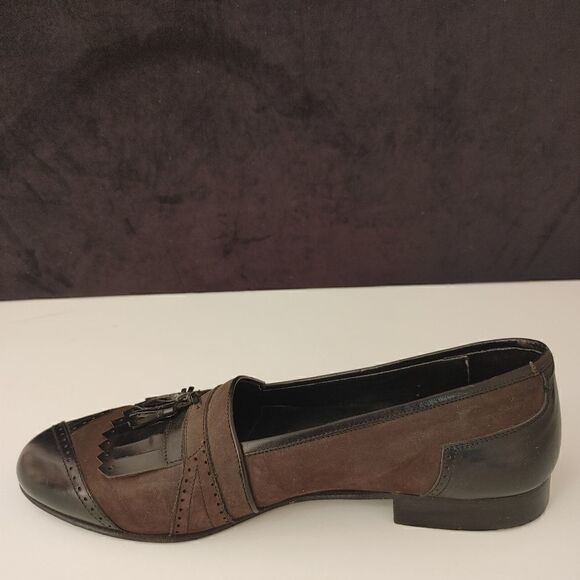 SAN REMO CHARCOAL SUEDE WITH GRAY LEATHER TRIM LOAFER WITH TASSELLS. - Picture 6 of 8